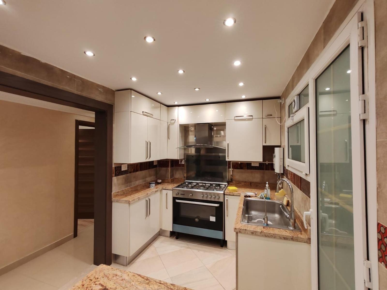 Luxury Furnished Flat In Rehab New קהיר